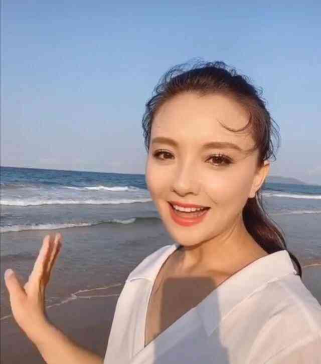变脸了？《甄嬛传》槿汐姑姑近照认不出，童星丈夫被扒身家过亿封面图